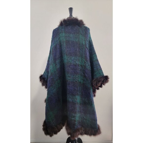 Yves Saint Laurent Vintage Poncho - Picture 2 of 9